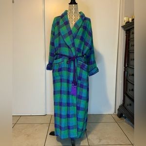 Vintage Victoria’s Secret gold label robe